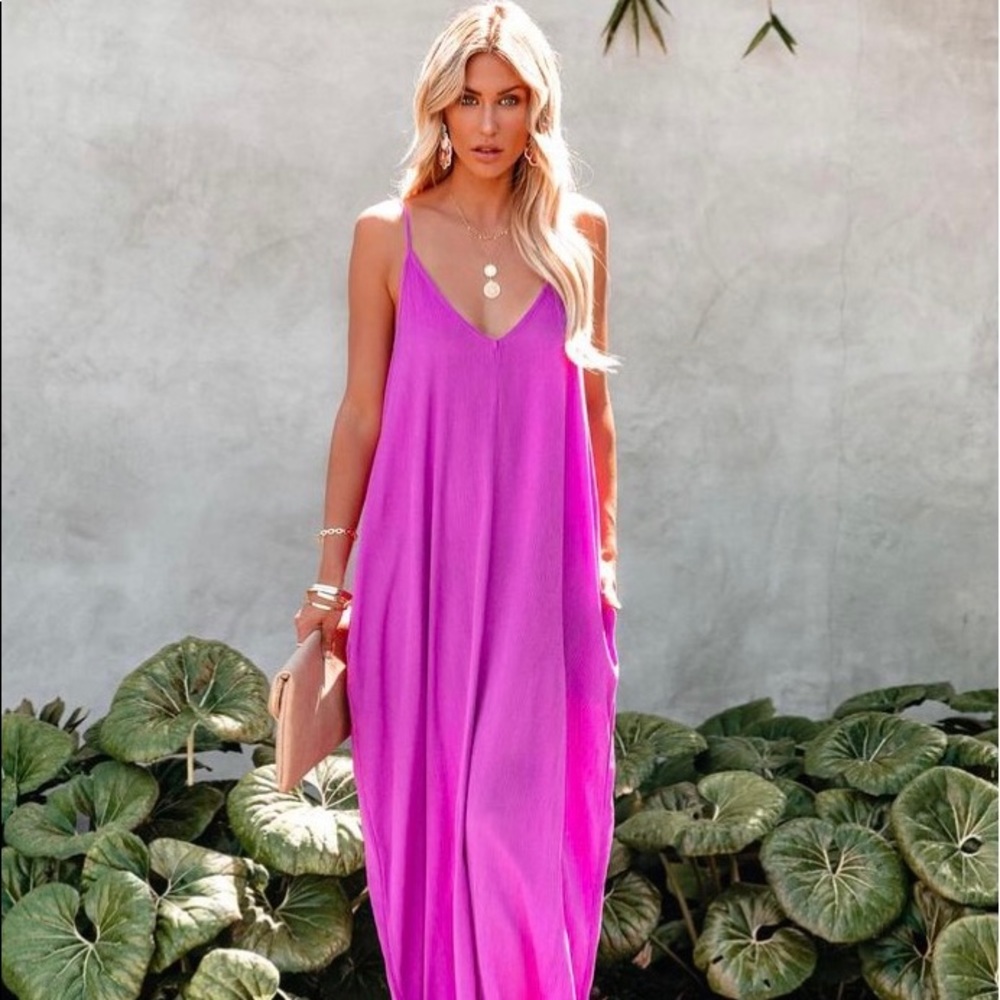 VICI Collection Maxi Dress w/ pockets!